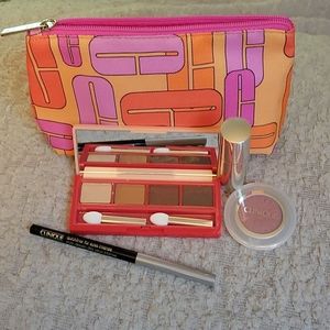 Bundle of brand new Clinique cosmetics 💕